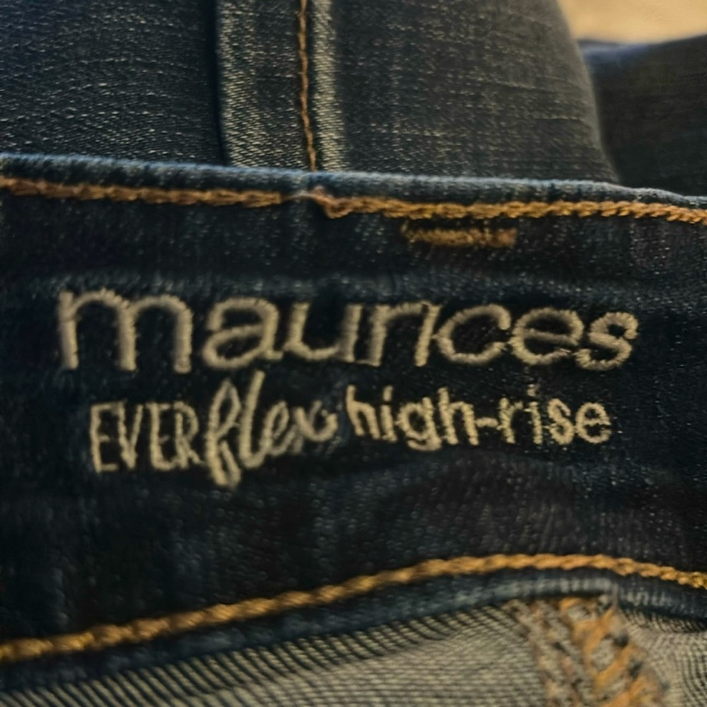Maurice’s Women’s Ever flex jeans 20W